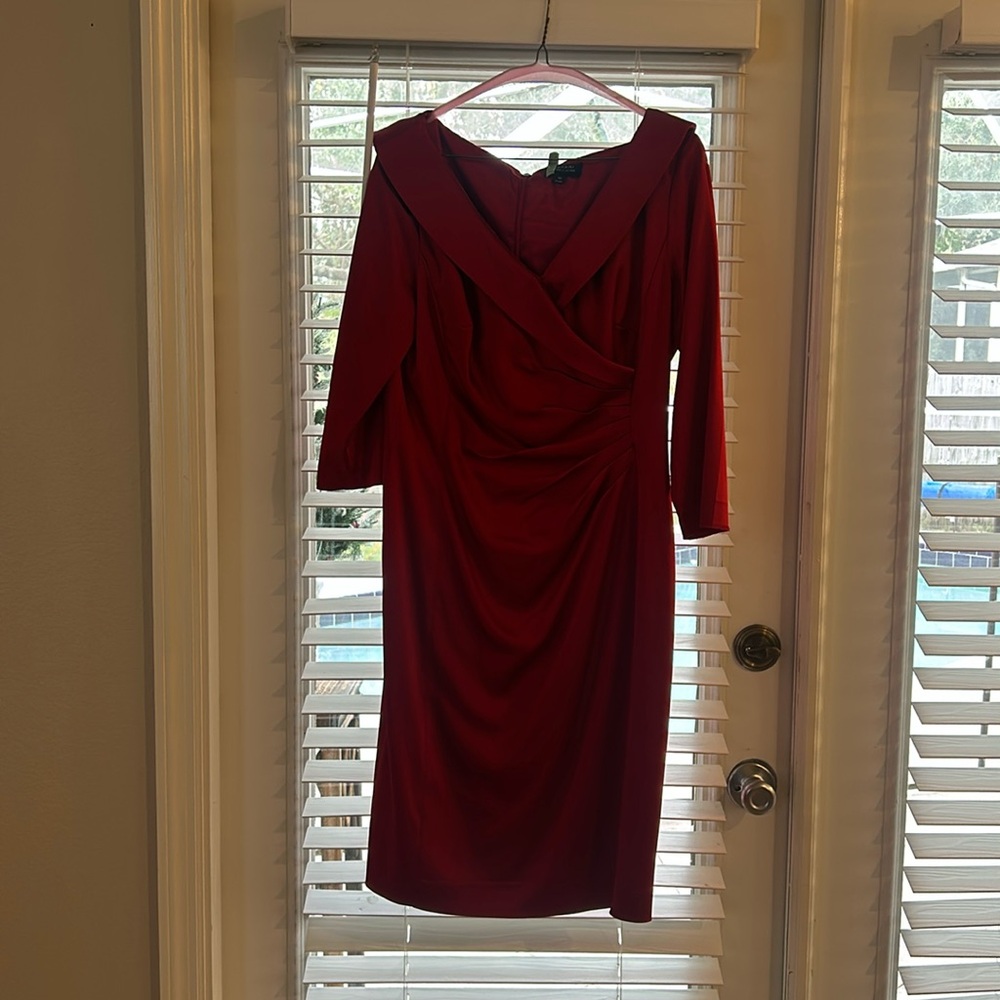 Tahari cocktail dress